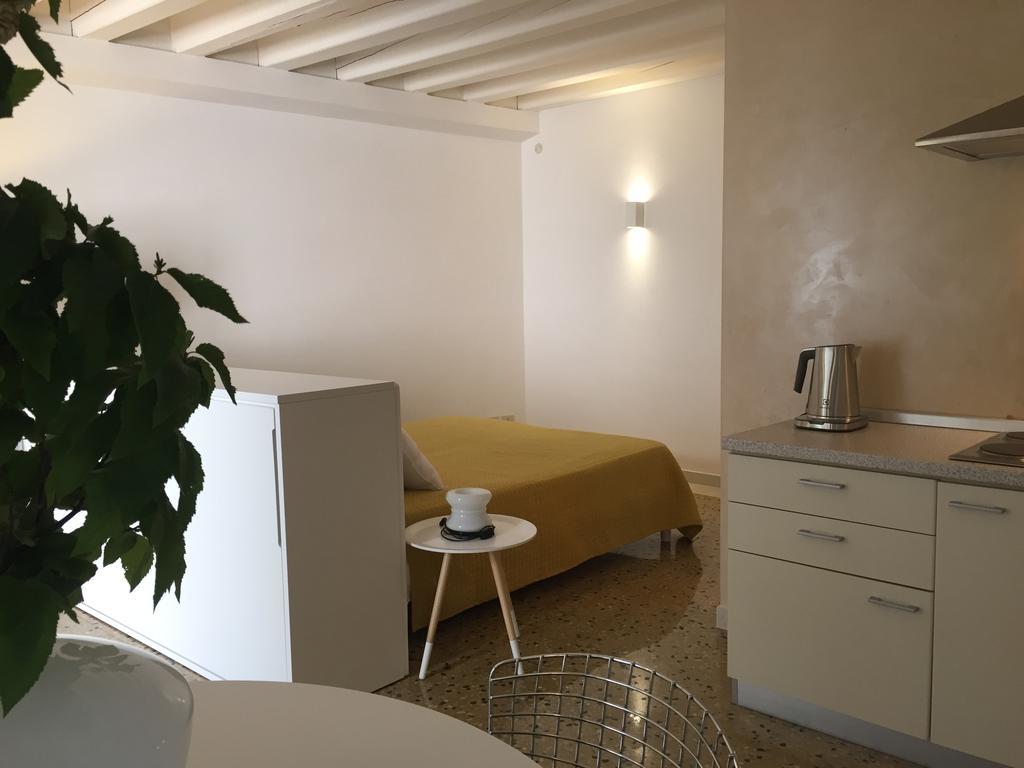Ca'Bert Villa Dei Glicini Castelnuovo del Garda Extérieur photo