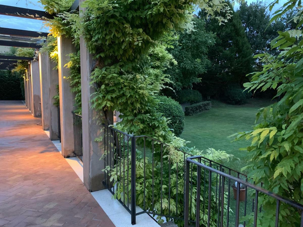 Ca'Bert Villa Dei Glicini Castelnuovo del Garda Extérieur photo